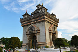 Patuxay Monument