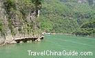 Plank road built along a cliff, Three Little Gorges