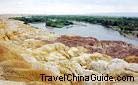 Rainbow Beach was actually a yardan landform formed by wind and water erosion.