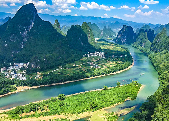 Full View of Li River Seen from Xianggong Hill